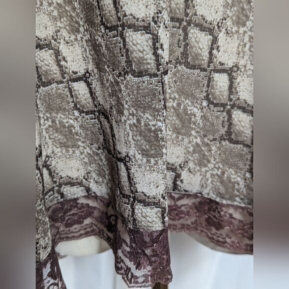 Limelight Sheer Reptile Print with Lace Camisole Top - Picture 6 of 7